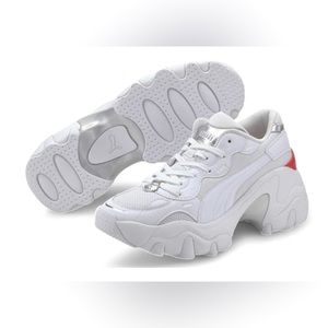 Puma Pulsar Wedge Tech Glam Women’s Sneaker Size 9 in White